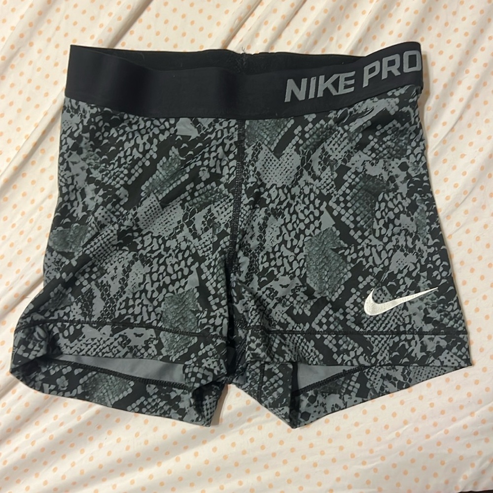 Nike spandex